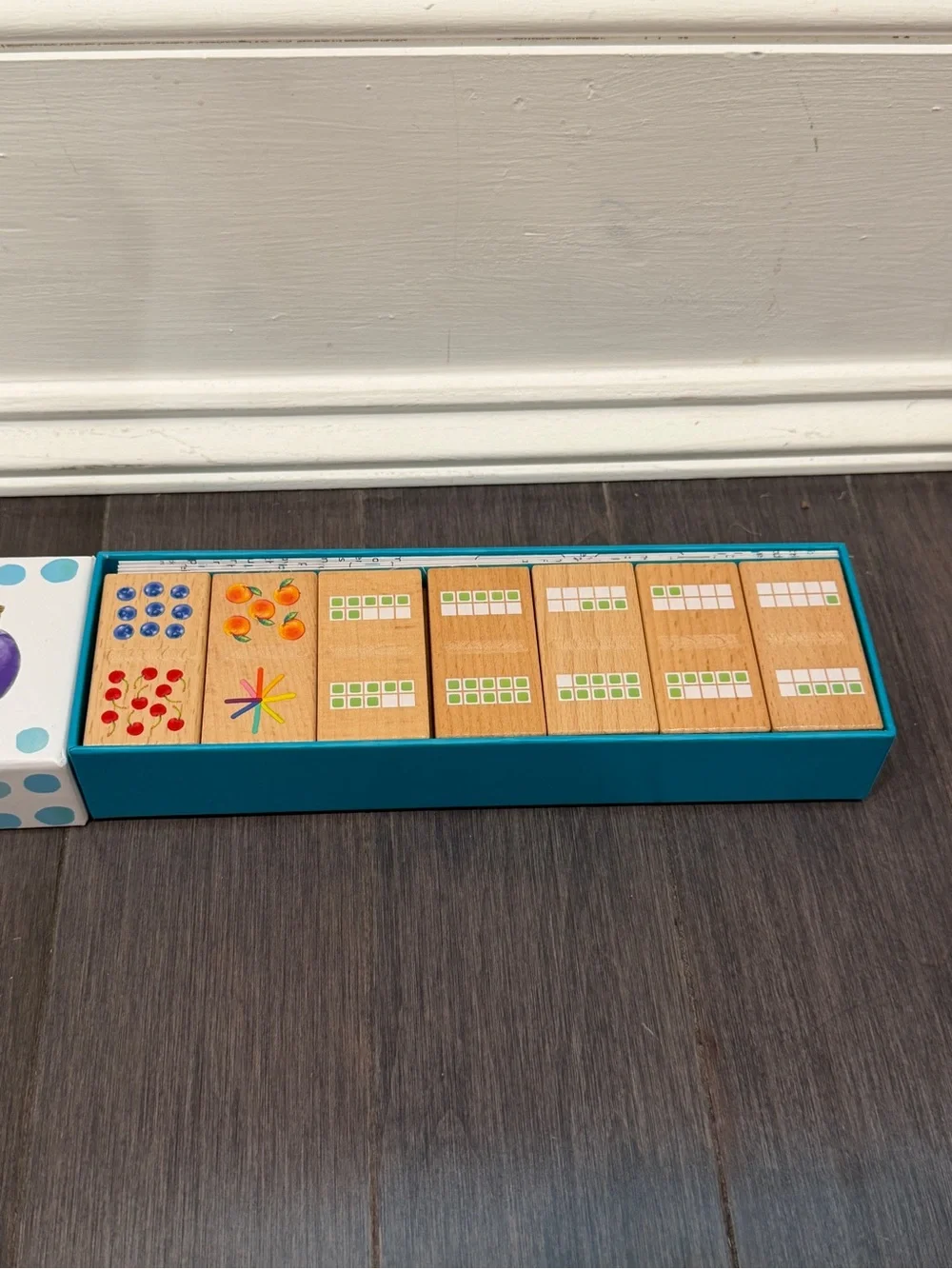 NWT Lovevery Subitizing Dominoes Counting and Matching for Kids Learning Toy